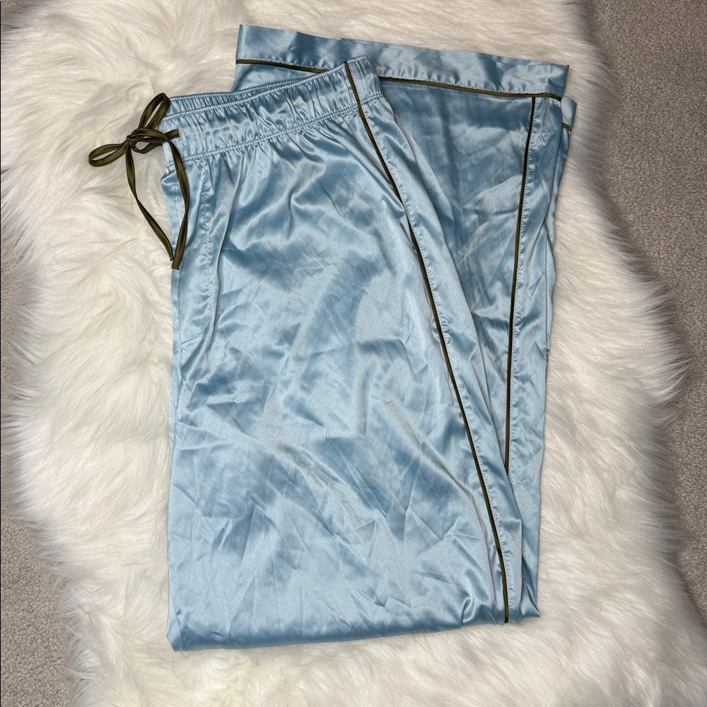 NWOT Parade Dream Wide Leg Satin Pyjama Pants in Ethereal - Medium
